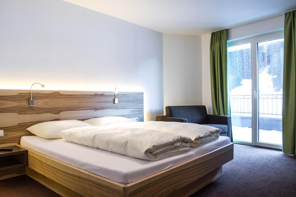 Appartements Plaija St. Anton am Arlberg Pokój zdjęcie